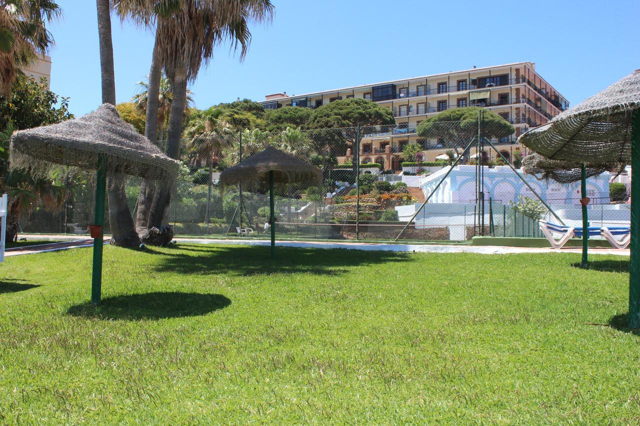 Mansion Alhamar - 2 Bedroom, Frontline Beach, Mountain Views, Full Size Pool, Tennis Courts, Close To Shops, On-Site Bar & Chiringuito Sitio de Calahonda Extérieur photo