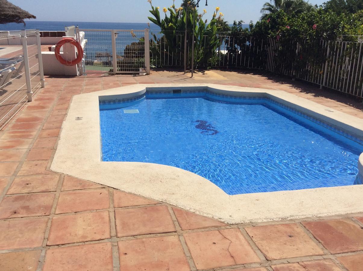 Mansion Alhamar - 2 Bedroom, Frontline Beach, Mountain Views, Full Size Pool, Tennis Courts, Close To Shops, On-Site Bar & Chiringuito Sitio de Calahonda Extérieur photo