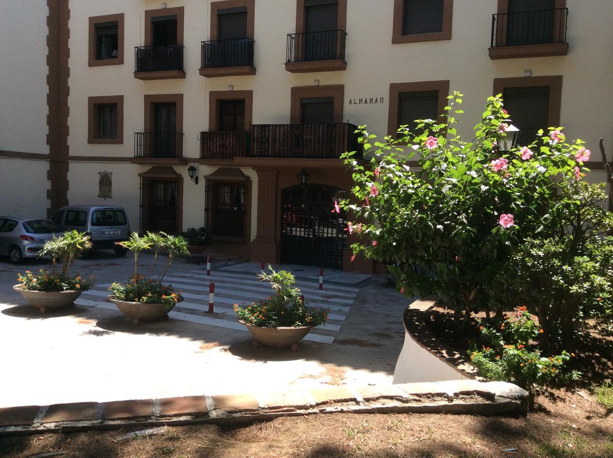Mansion Alhamar - 2 Bedroom, Frontline Beach, Mountain Views, Full Size Pool, Tennis Courts, Close To Shops, On-Site Bar & Chiringuito Sitio de Calahonda Extérieur photo